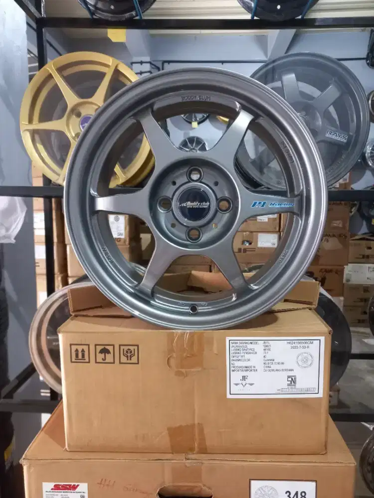 Velg buddyclub p1 r15 4x100 lbr6,5 et40