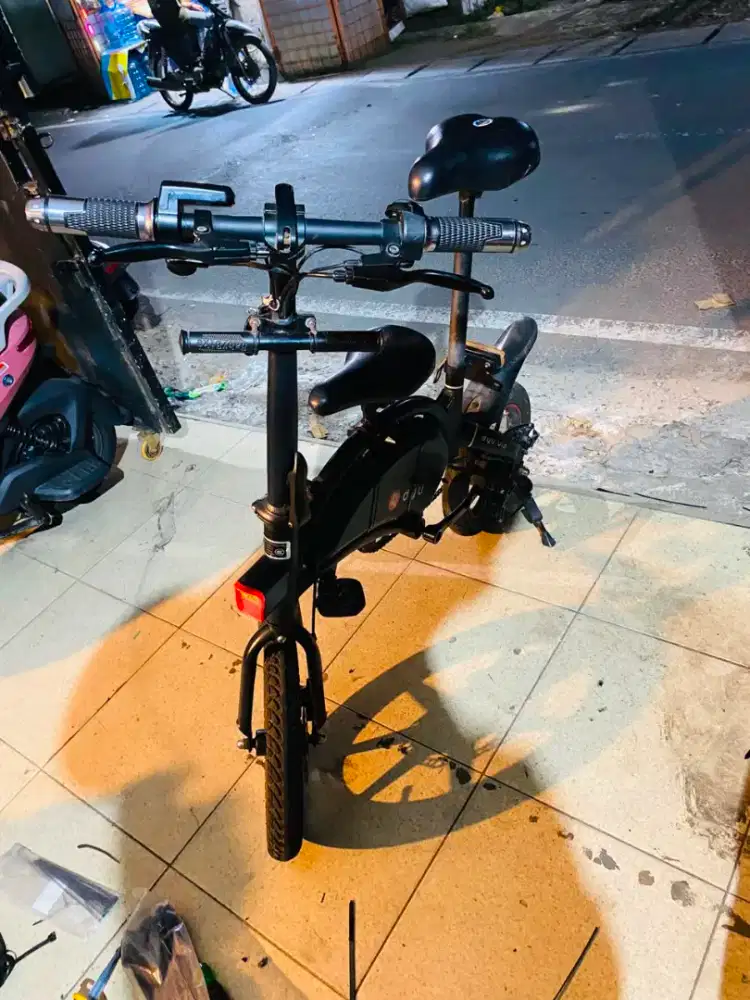 E bike dyu df3 secoter listrik