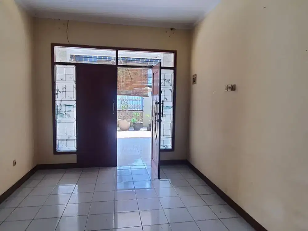 Di Jual Rumah Kalideres Permai, Lokasi strategis