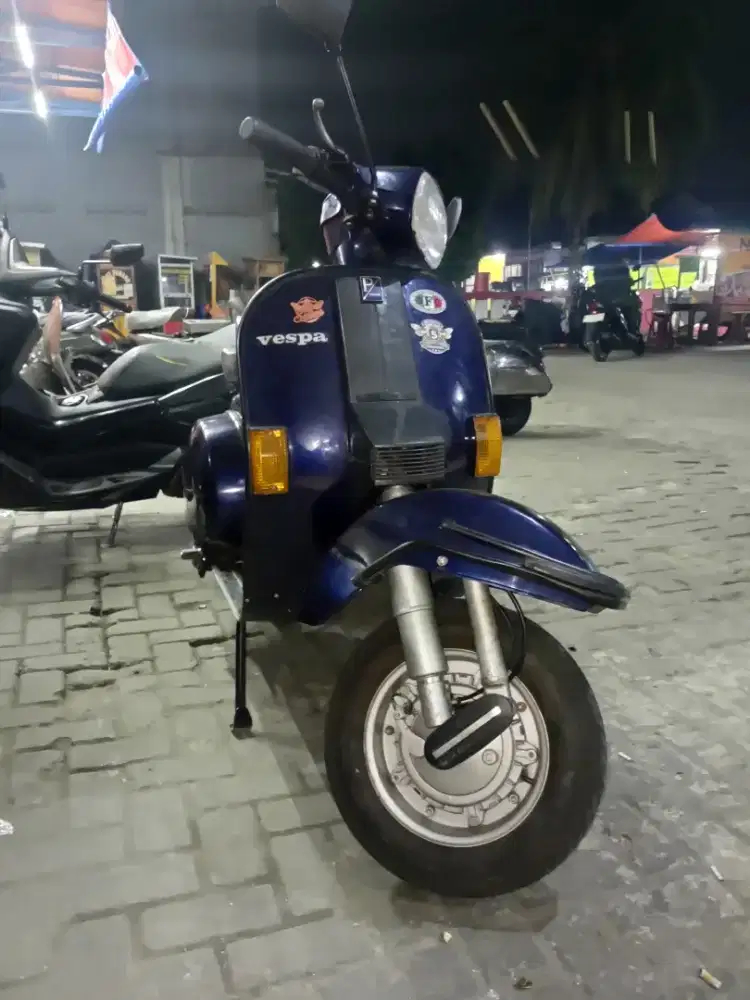 Vespa exclusive 2 th 1999