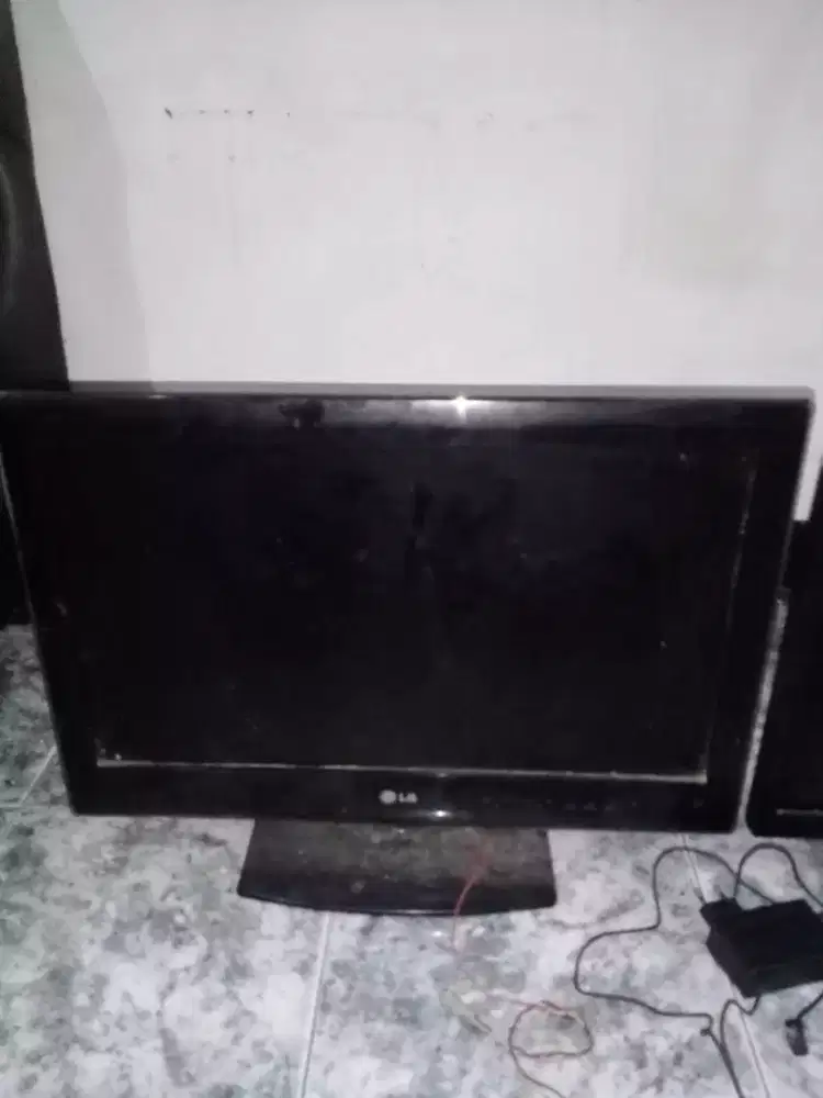 TV Led LG 22 inch