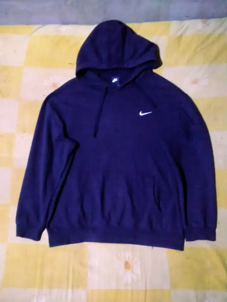 Hoodie Nike logo kecil