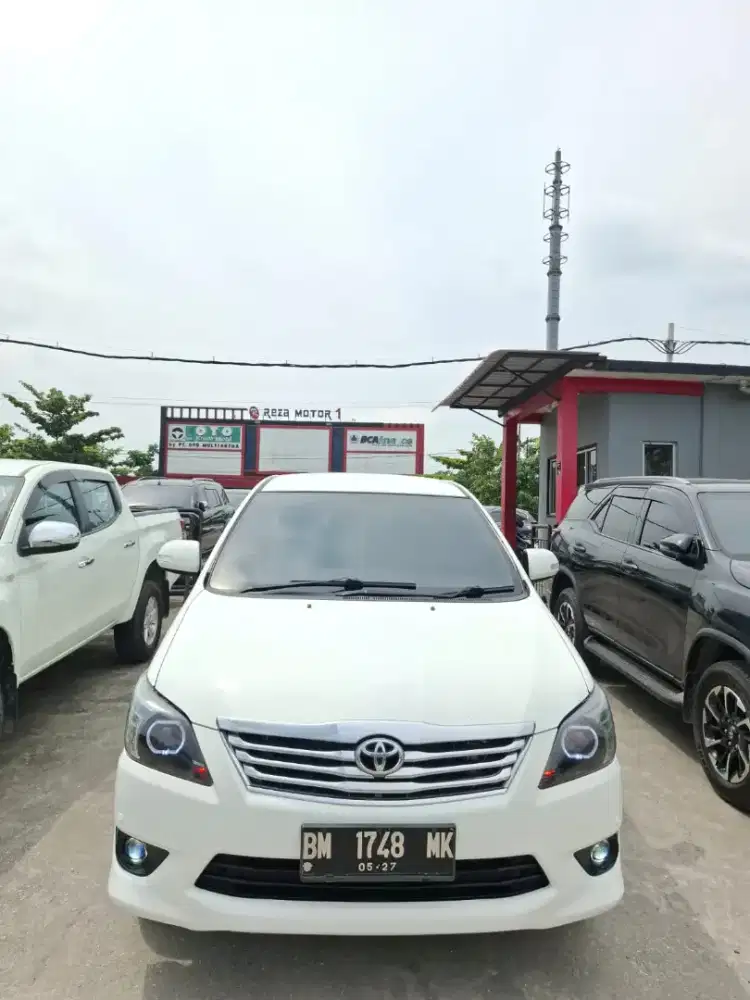 Innova 2013 V bensin matic. Km 150rb antik