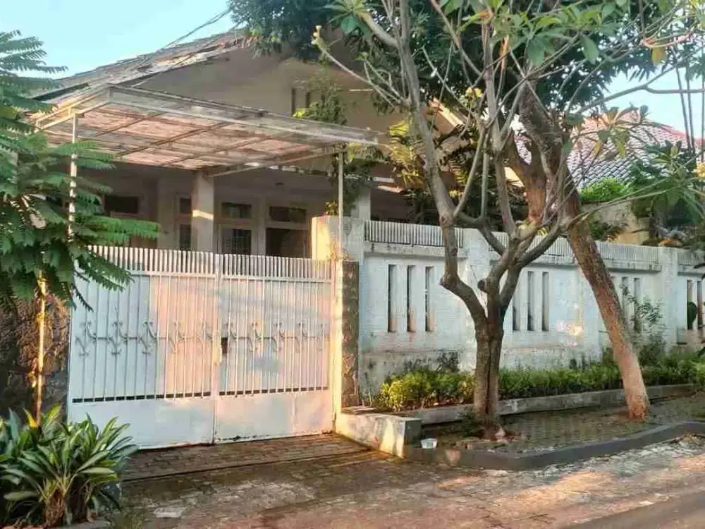 RUMAH KEBAYORAN BARU