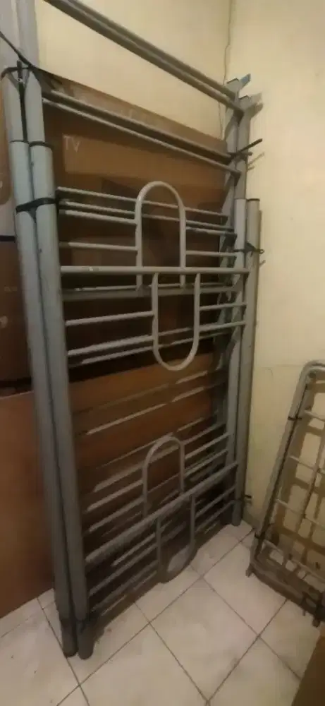 Tempat tidur tingkat
