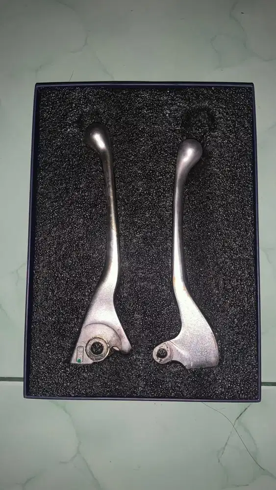 grip dan handle rem orgininal vespa matic sprint/primavera
