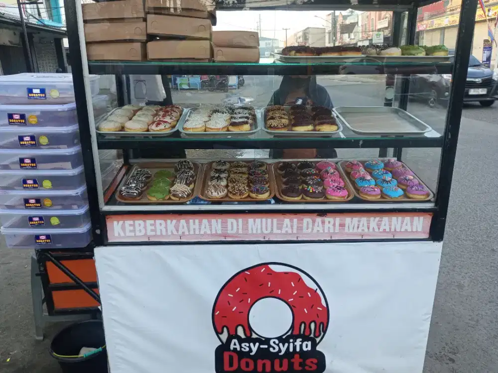 Di butuhkan 2 Wanita Atau 1 Laki Laki