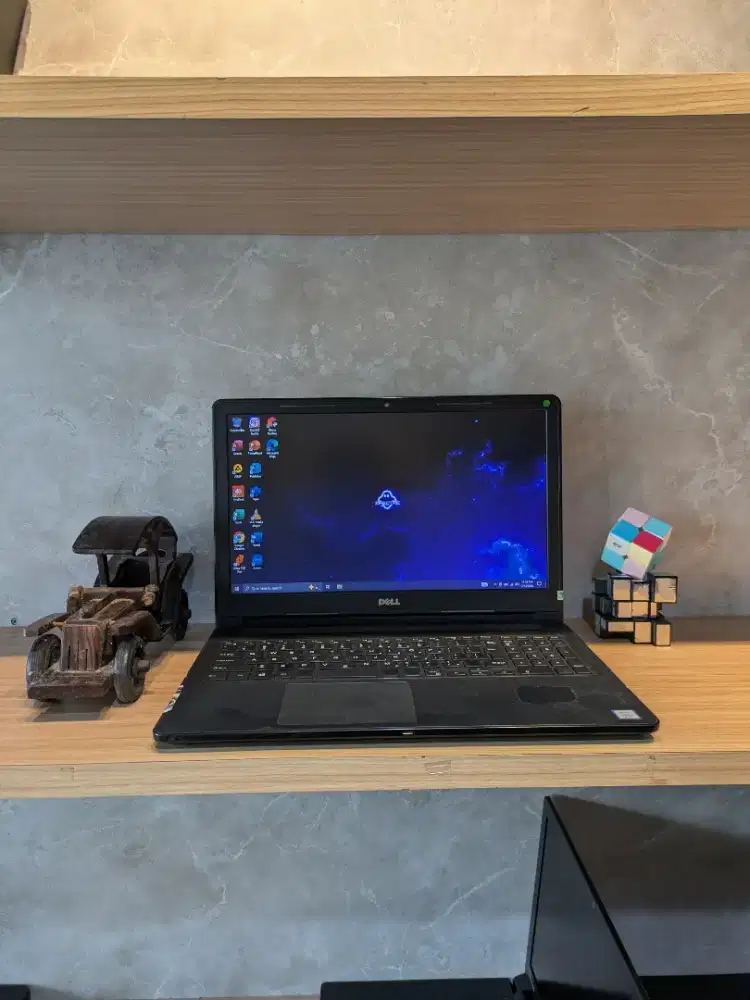 LAPTOP DELL VOSTRO 15
