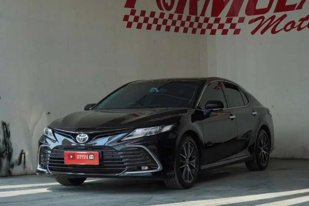 Toyota Camry V 2 5 at 2023 Hitam