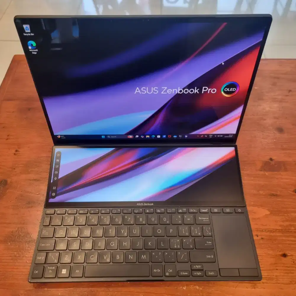 Asus Zenbook PRO UX8402ZA - Core i7 12700H