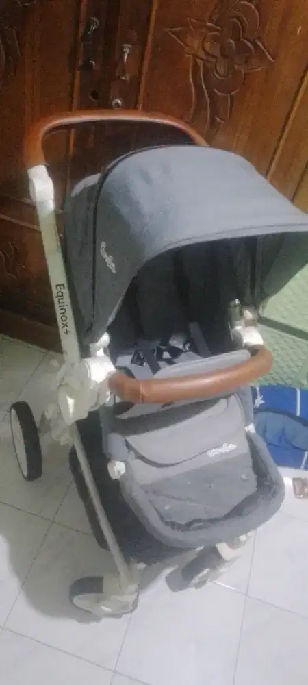 Jual stroller minus berdebu aja