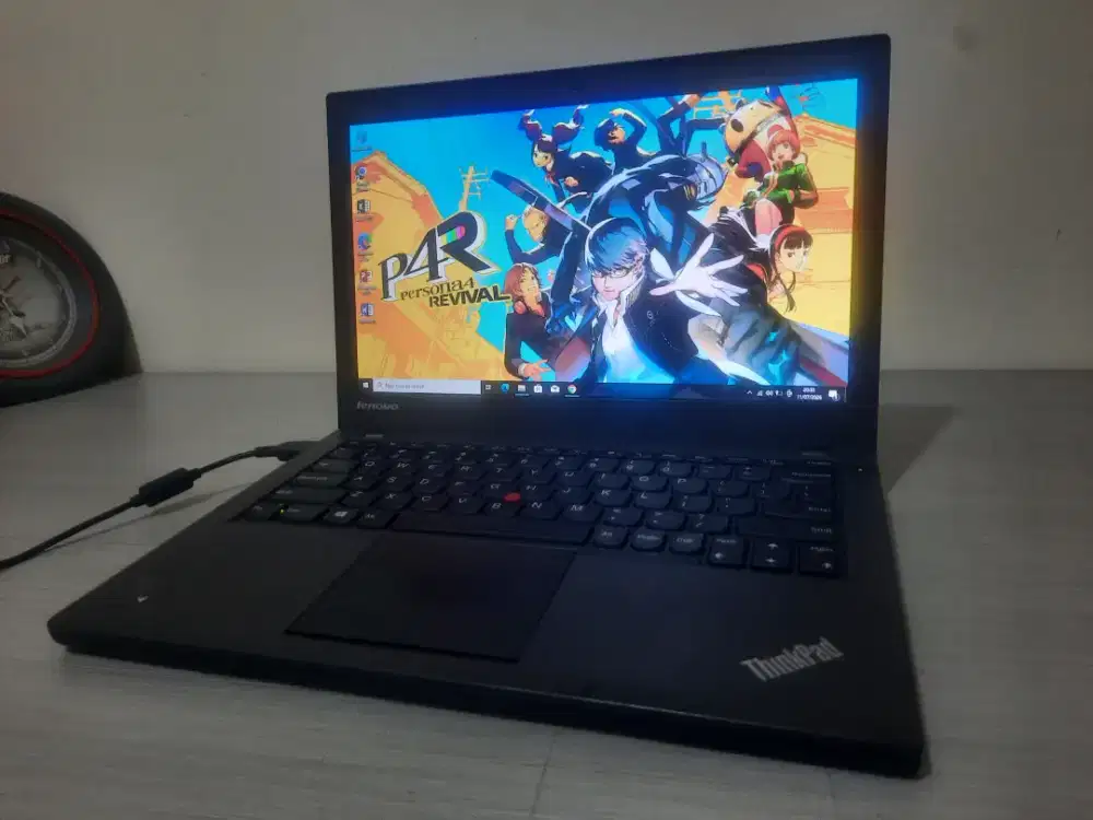 Laptop Slim Lenovo ideapad-x240 Core,i5-Ram4/hdd-500/Minus Batray aja