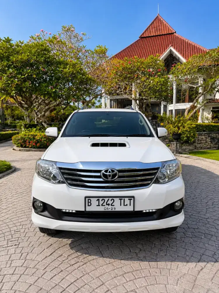 TOYOTA FORTUNER VNT ISTIMEWA PAJAK BARU