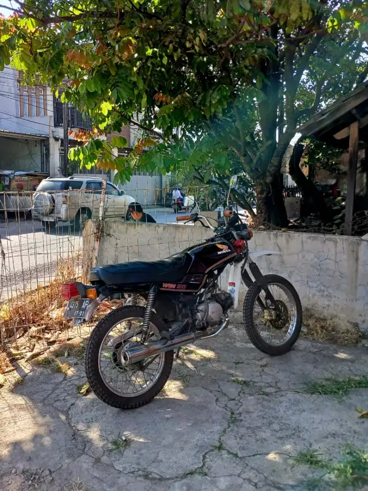 Honda win 100 trail