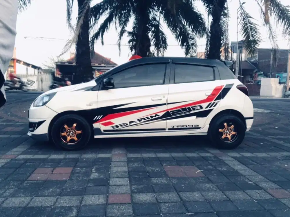 Mitsubishi Mirage 2015 Bensin