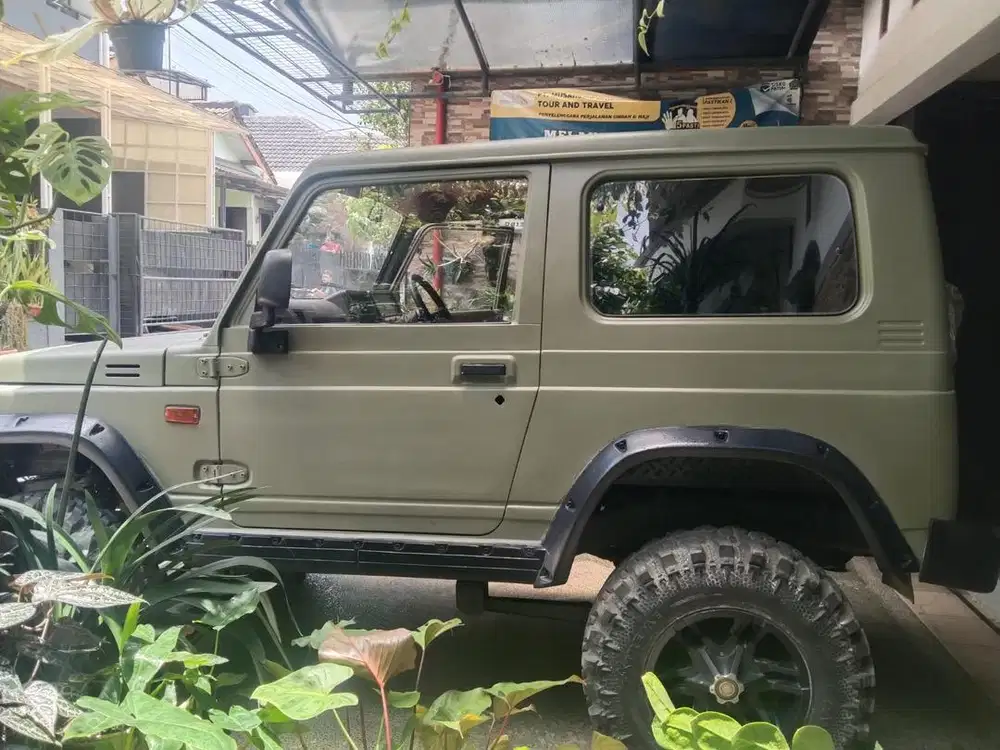 Suzuki Jimny 1992 Bensin