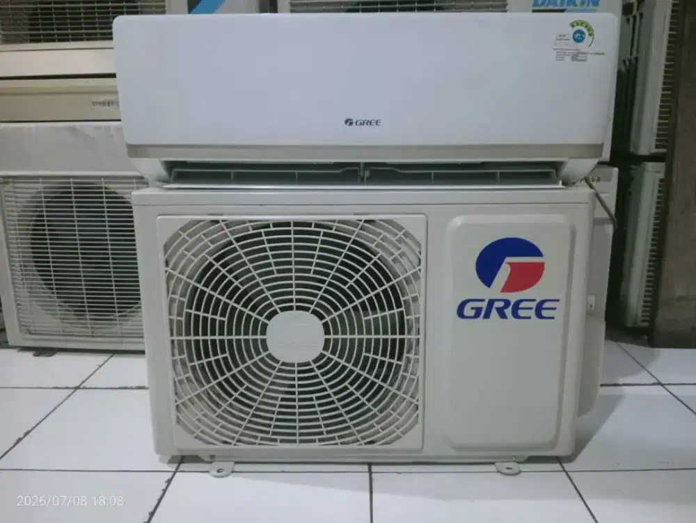 AC GREE 1/2 PK ISTIMEWA