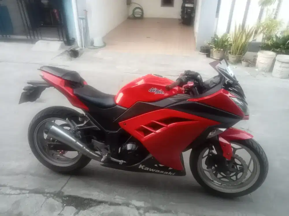 Kawasaki ninja 250 CC plat T