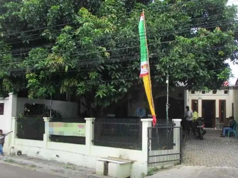 Dijual Rumah di Jalan Gadung Kota Tangerang Selatan, 214m, All In!