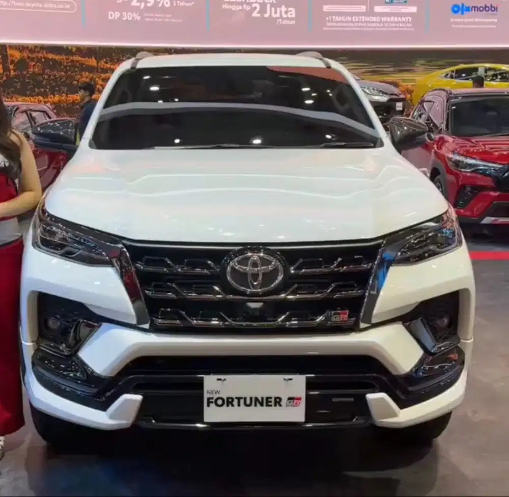 Dijual Toyota Fortuner GR Sport 2024 Like New