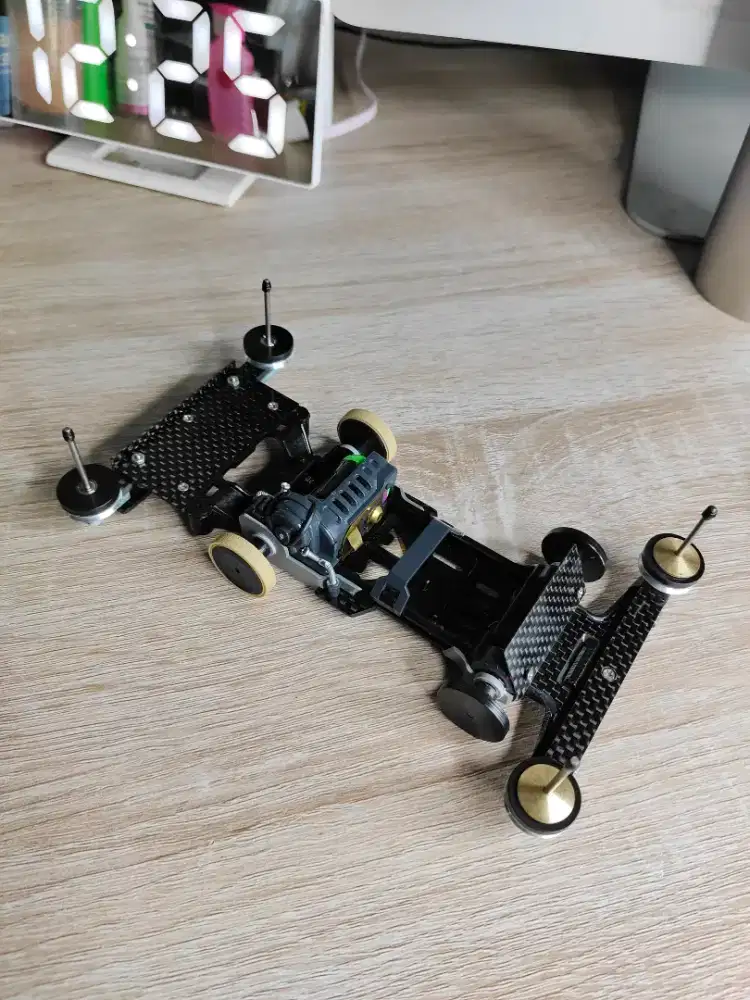 tamiya sloop full carbon