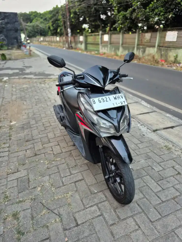 Dijual Honda Vario KZR tahun 2012 surat lengkap