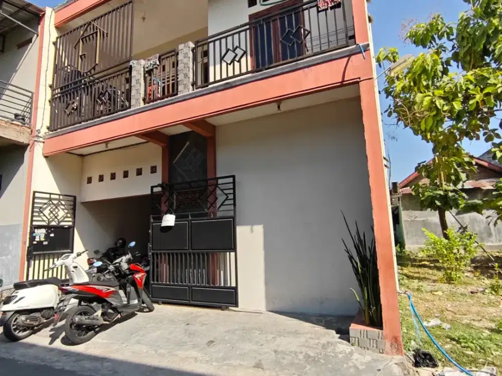 JUAL KOST FULL PENGHUNI DEKAT KAMPUS UNS SOLO