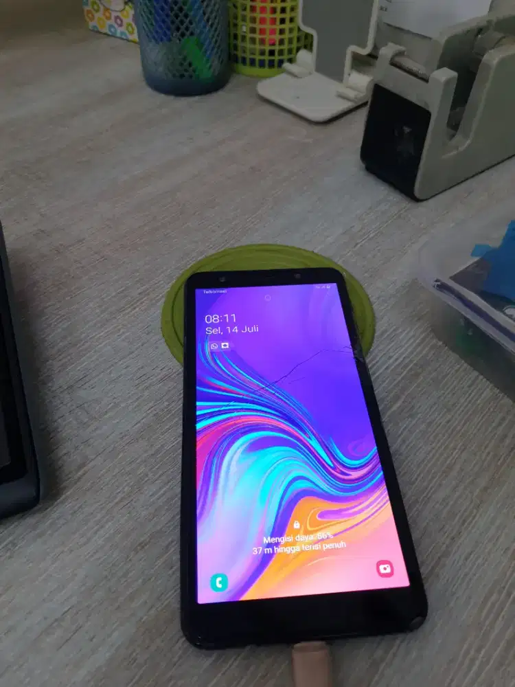 Dijual hp Samsung A72018 RAM 6/128 minus pake