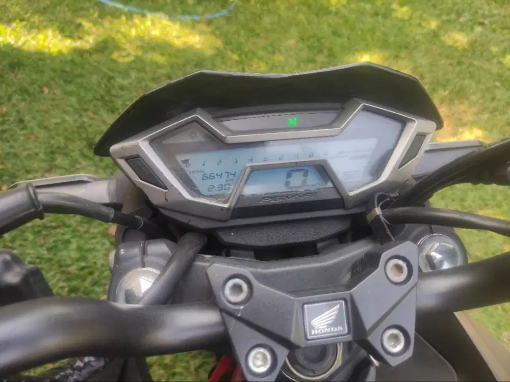 Dilelang motor CB 150R
