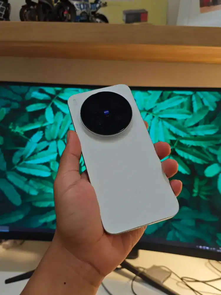 VIVO X300 PRO 512GB SECOND GARANSI ON DES 2027