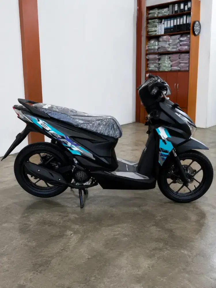 HONDA BEAT ISS HITAM