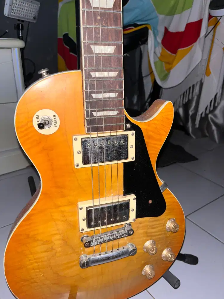 Gitar Elektrik Epiphone Custom