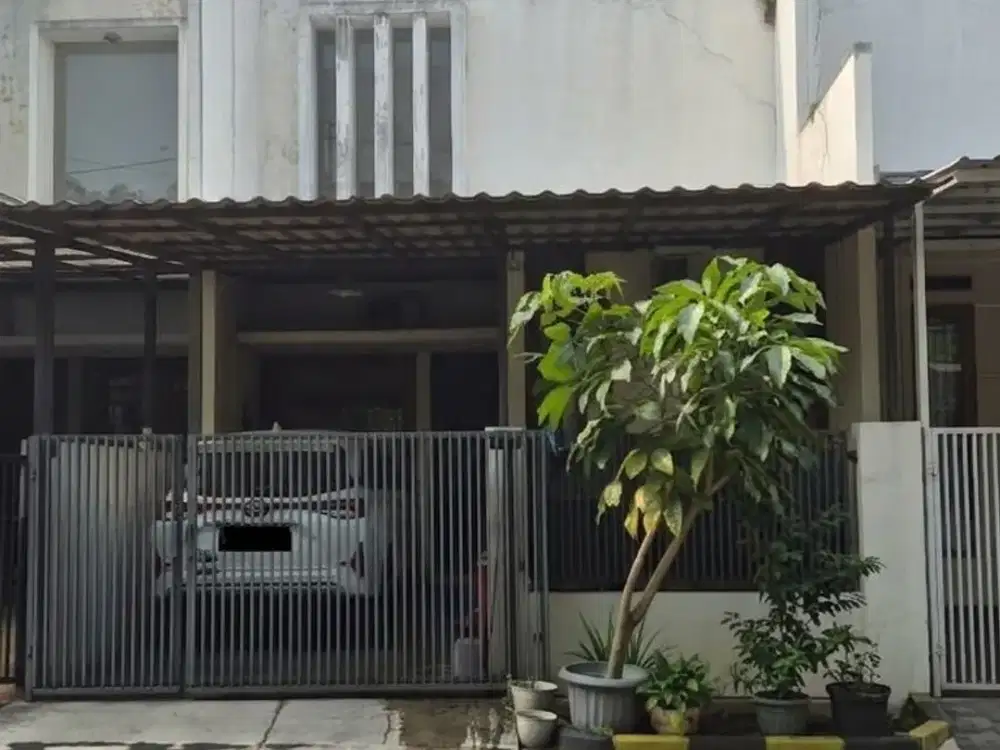 Rumah Siap Huni dengan Lokasi yang Sangat Strategis di Taman Kopo Indah 3