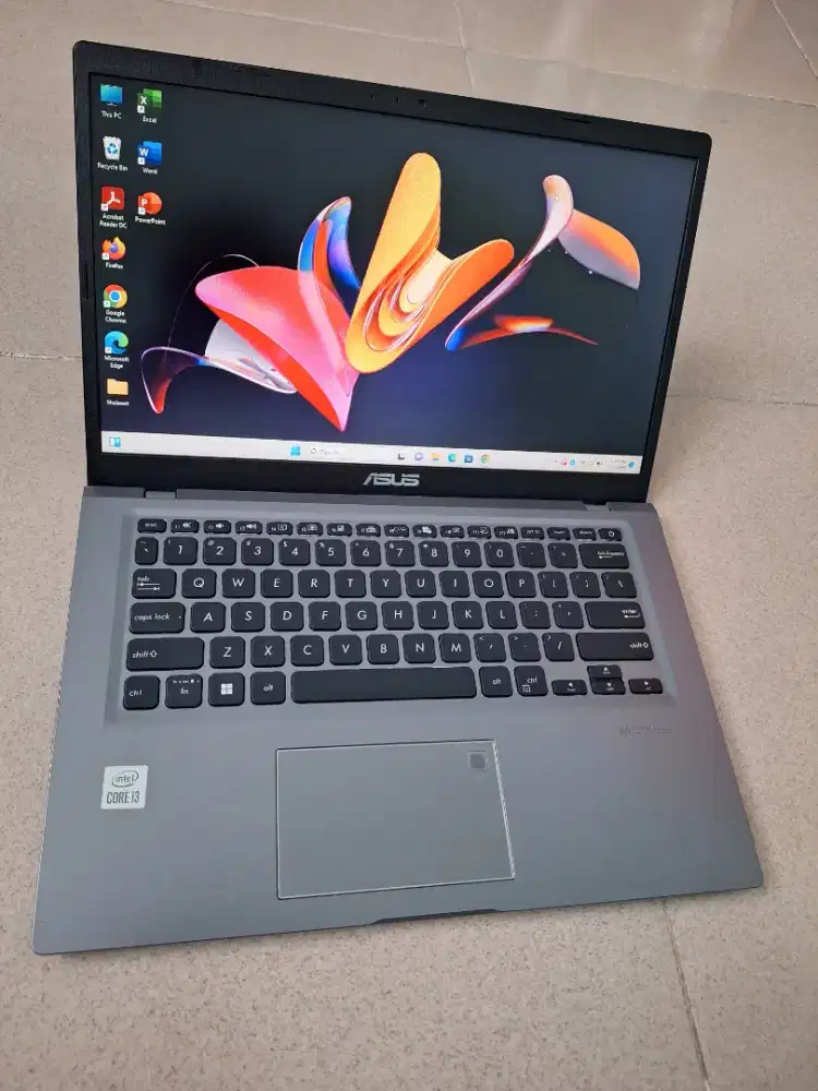 Bismillah di jual laptop asus vivobook slim core i3gen10 siap pakai