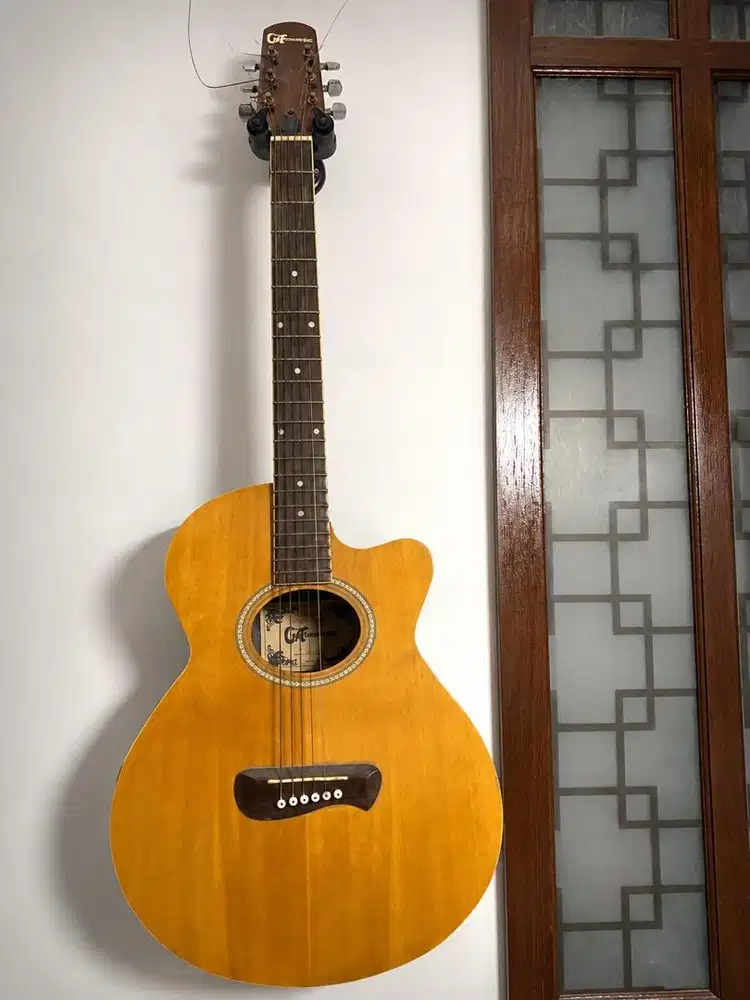 Gitar akustik elektrik (preamp)