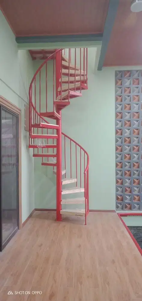 Terima pesanan tangga lipat, tangga putar, kanopi, pager, balkon,
