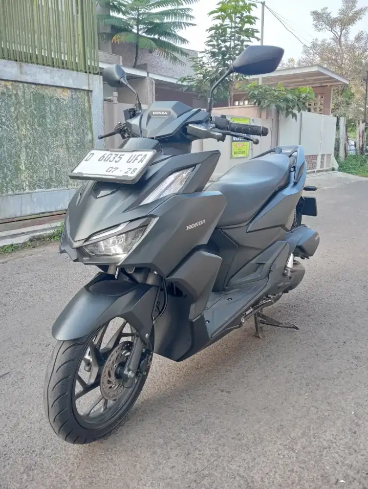 Jual cepet istimewa Vario 160 CBS ISS hitam dof