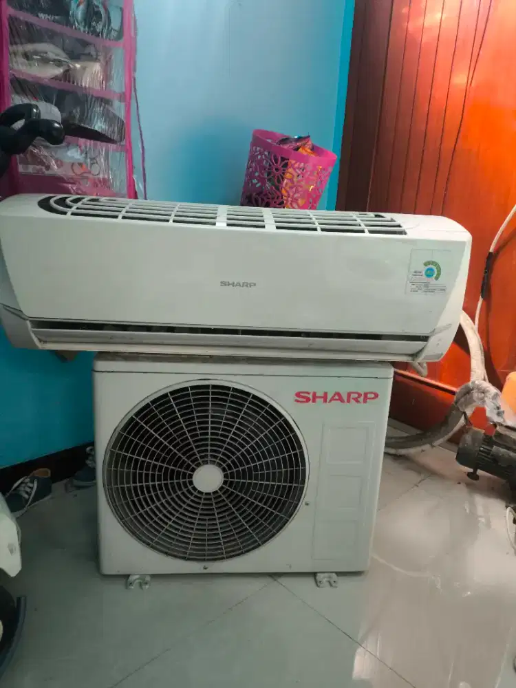 AC Sharp 1/2 pk bekas
