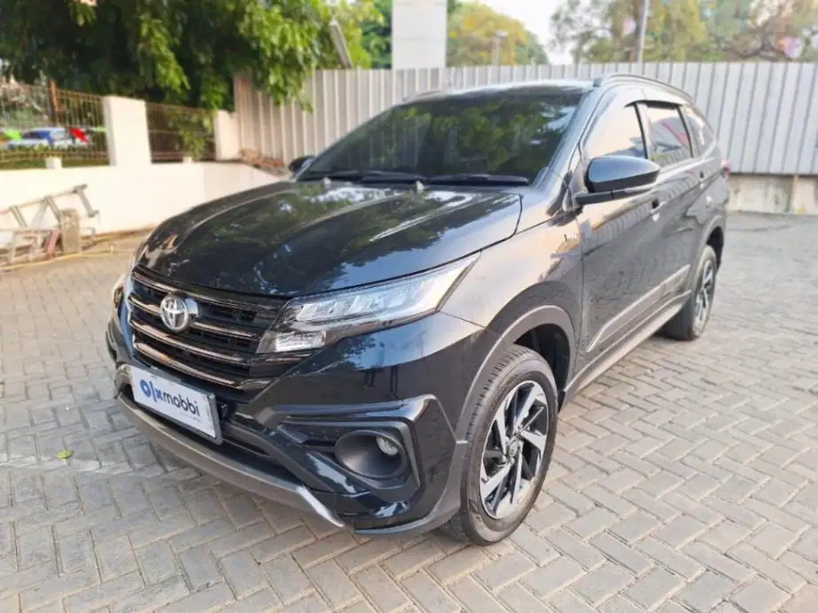 KM LOW PAJAK HIDUP TOYOTA RUSH 1.5 GR SPORT BENSIN-AT