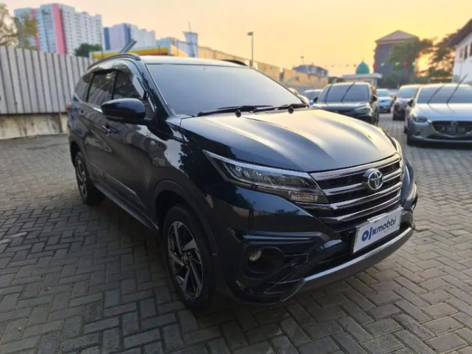 KM LOW PAJAK HIDUP TOYOTA RUSH 1.5 GR SPORT BENSIN-AT