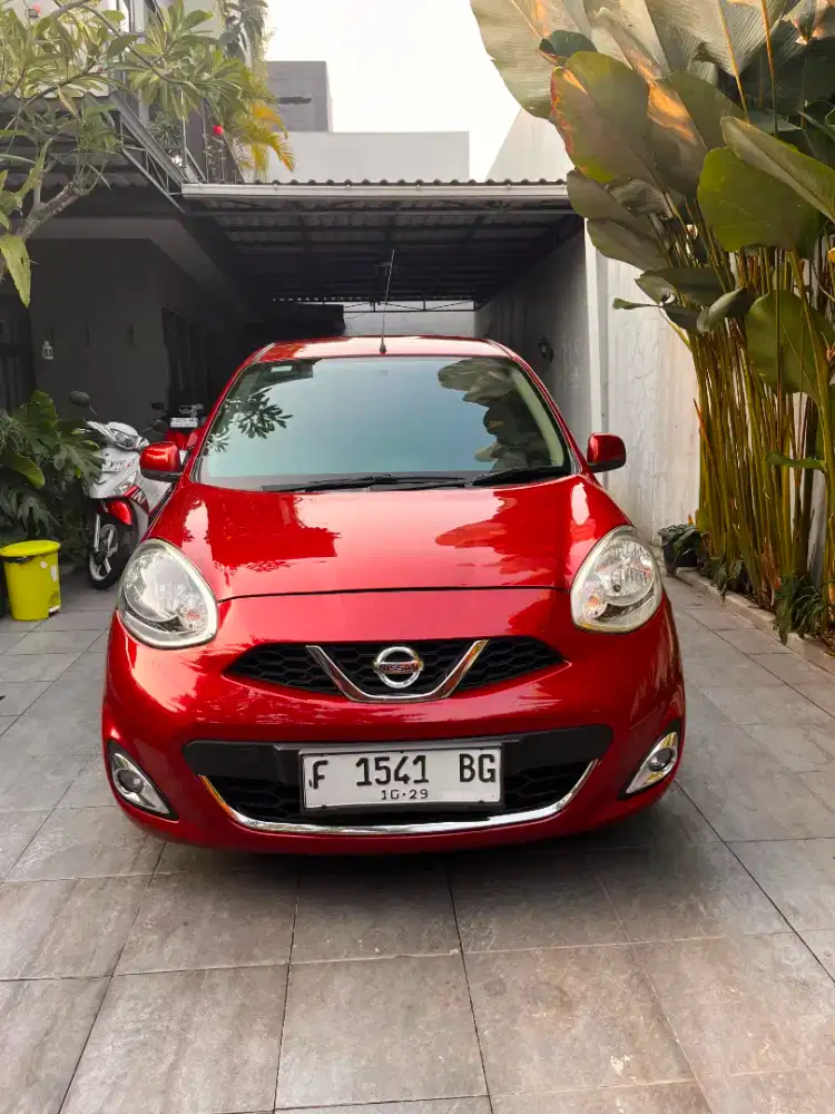 Nissan March 1.2 XS AT 2014 AC Digital