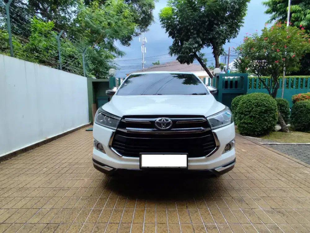 Toyota Innova Venturer 2.4 AT 2019