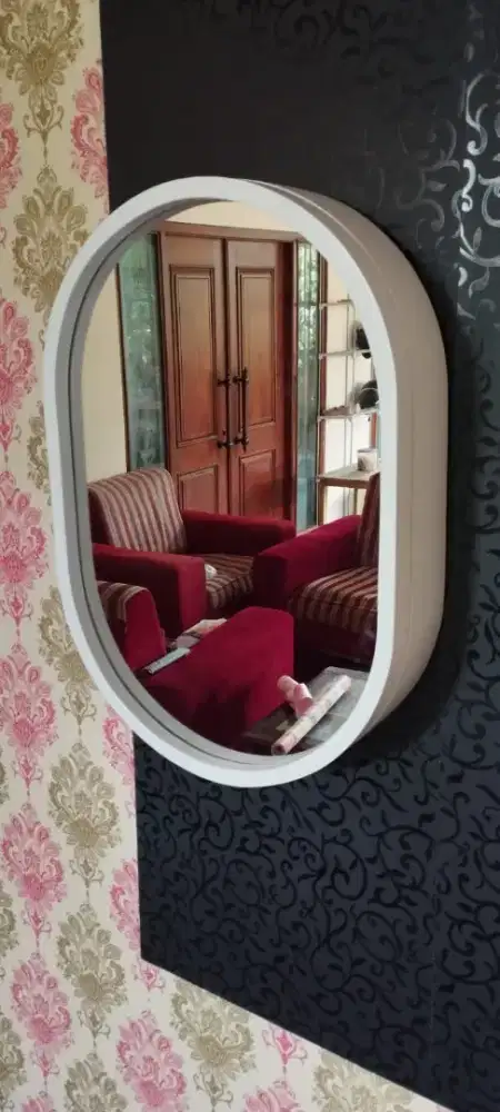 CERMIN NAKAS OVAL WARNA NATURAL