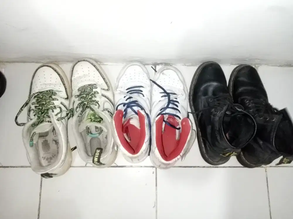 Jual 3 pasang sepatu second