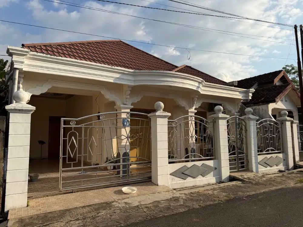 DIJUAL RUMAH CLASSIC MODERN SIAP HUNI