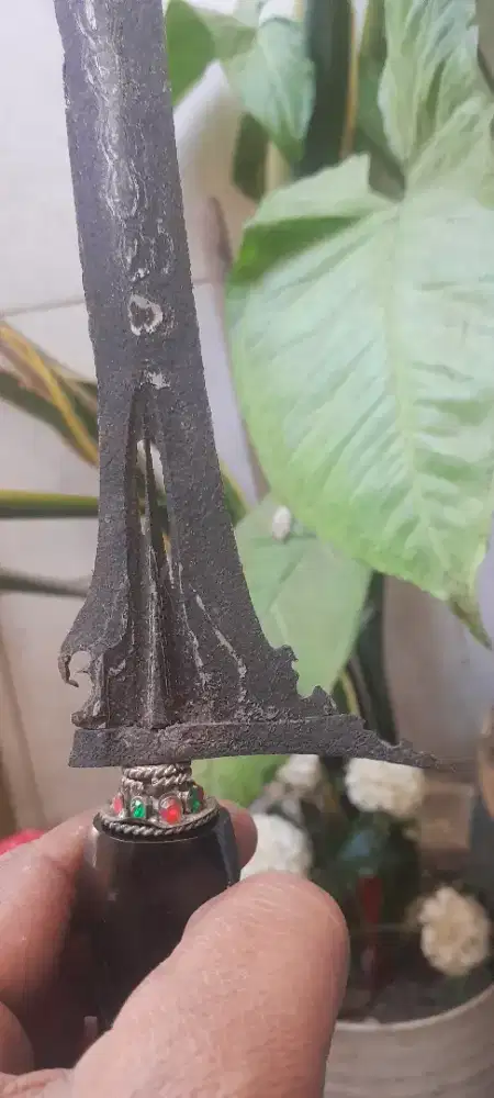 Keris lurus sinom