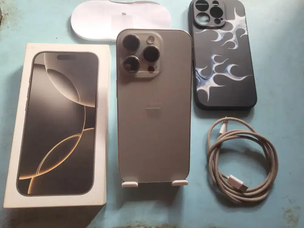 Iphone 16 Pro 128gb titanium resmi ibox fulset mulus no minus normal