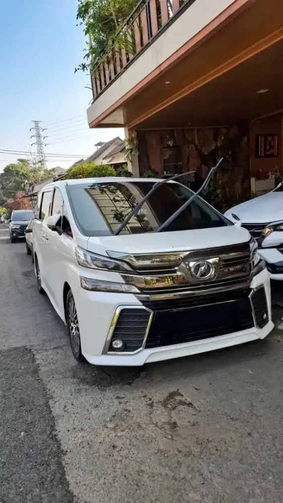 Vellfire Z-G Limited front ATPM 2015
