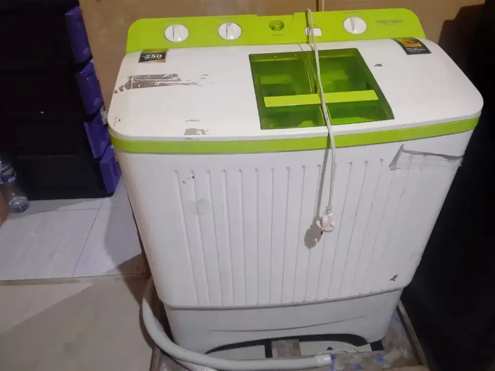 Mesin cuci polytron WM 7367