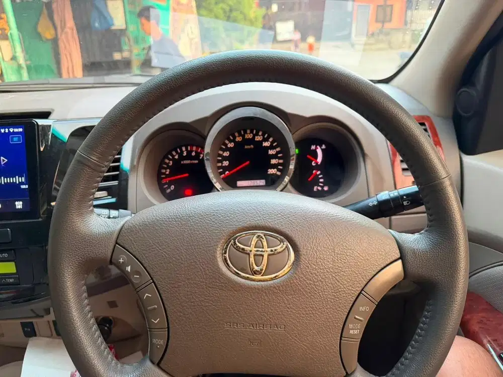 Fortuner 2.7 Matic Silver Terawat